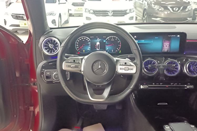 Used Mercedes-Benz A-Class 2021 A 200 L Sport Sedan Fashion Model
