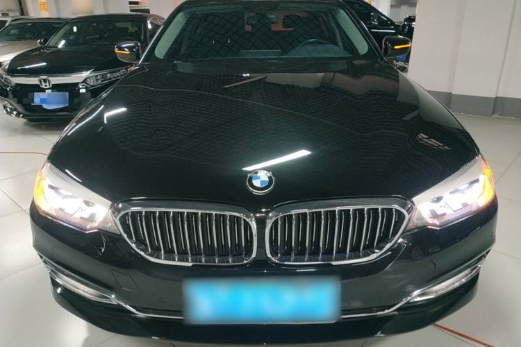 Used BMW 5 Series 2018 525Li Luxury Package
