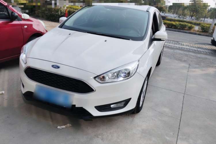 Used Ford Focus 2018 Hatchback Classic 1.6L Automatic Trendy SmartDrive Edition
