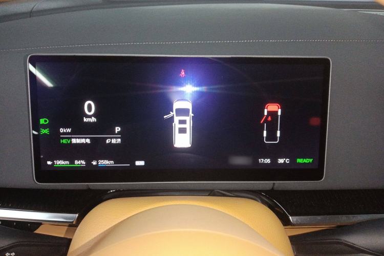 Used VOYAH Dream 2025 PHEV Four-Wheel-Drive Flagship Kunpeng Edition
