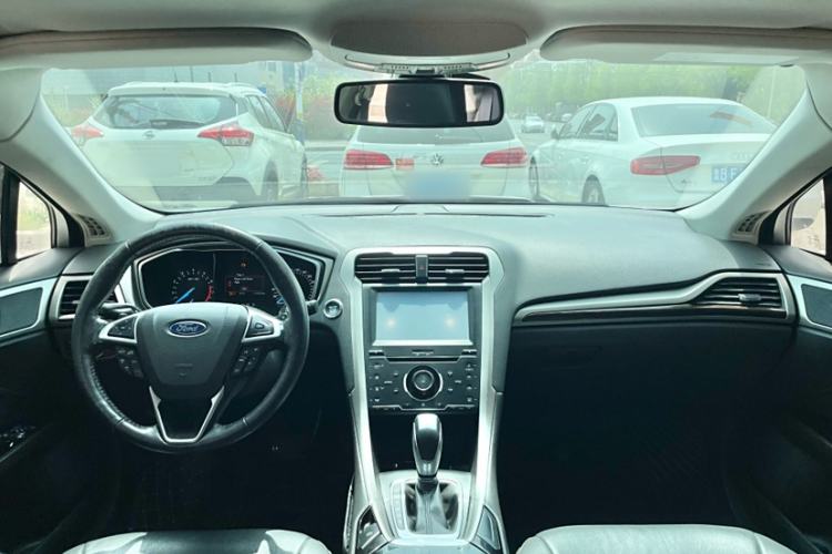 Used Ford Mondeo 2013 2.0L GTDi 200 Fashion Edition
