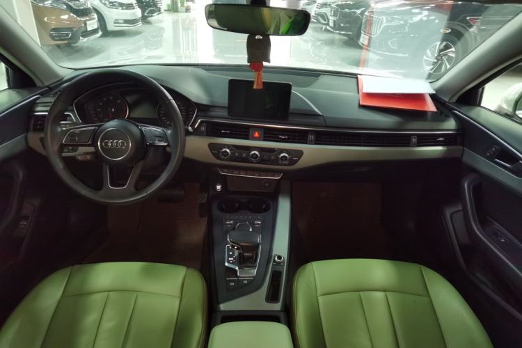 Used Audi A4L 2018 30th Anniversary Edition 40 TFSI Trendy Model
