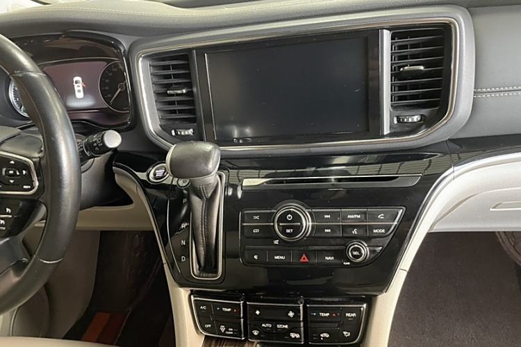 Used GAC Trumpchi M8 2018 320T Luxury Edition
