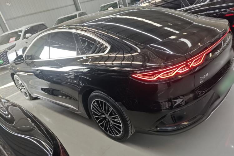 Used BYD Han 2024 EV Glory Edition 605KM Front-Wheel-Drive Premium Model
