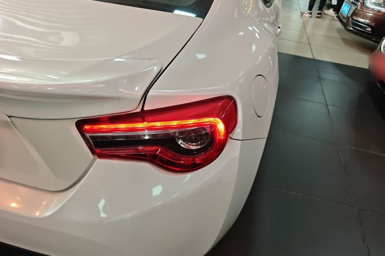 Used Toyota 86 2017 2.0L Manual Luxury Edition
