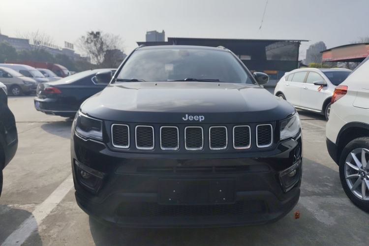 Used Jeep Compass 2019 220T Automatic Family Edition
