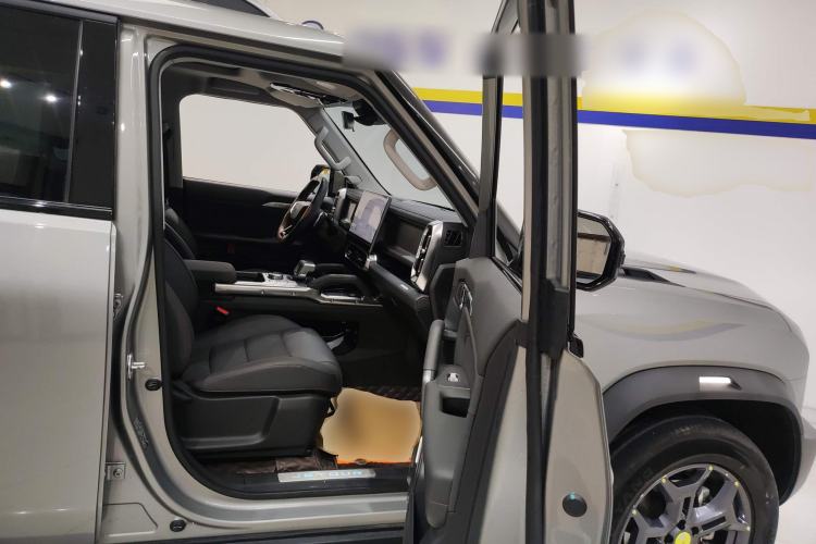 Used Jetour Traveler 2023 2.0T All-Wheel-Drive CrossPRO
