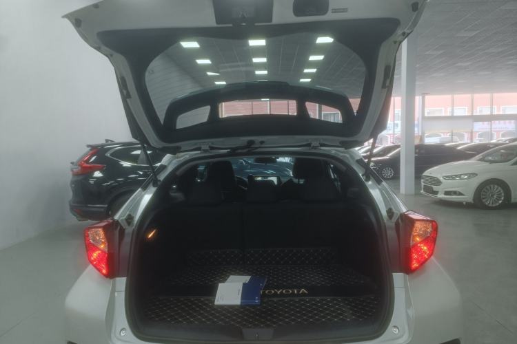 Used Toyota C-HR 2023 2.0L Leading Edition
