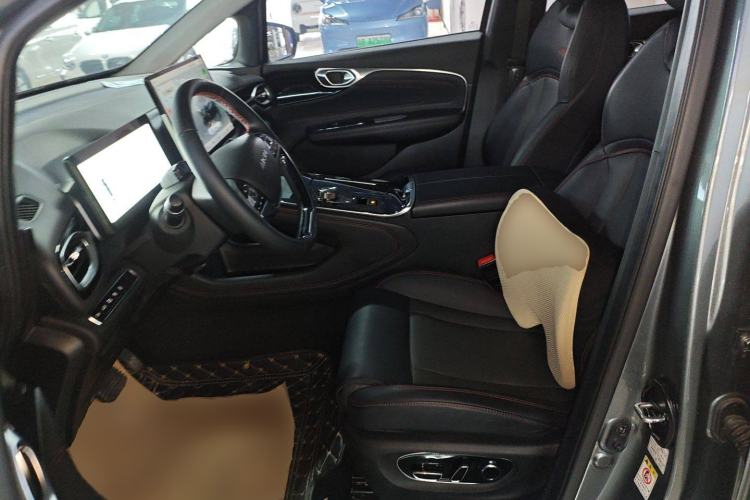 Used AION V 2021 Plus 70 Smart Technology Edition Lithium Iron Phosphate
