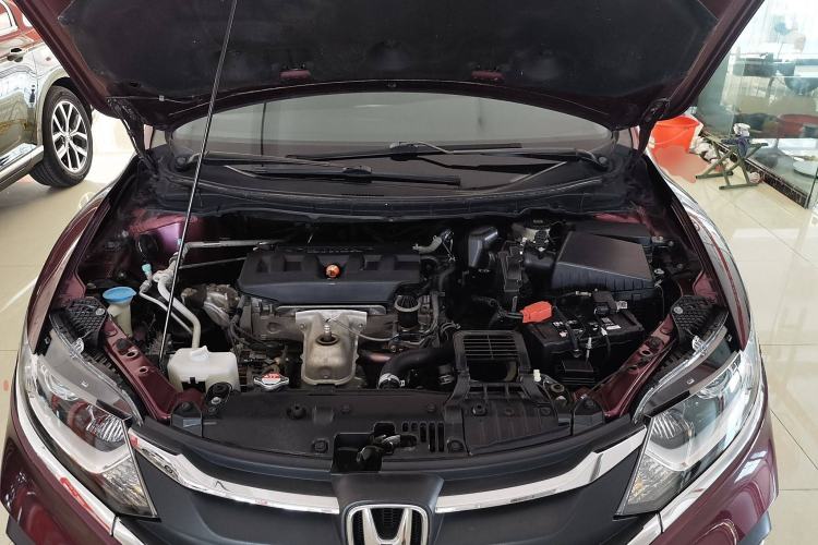 Used Honda Jade 2017 1.8L automatic Comfort version 5 seats
