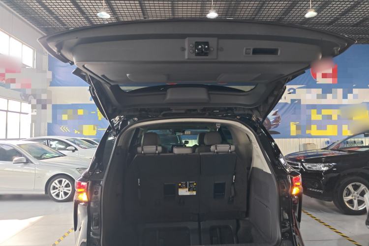 Used Toyota Granvia 2024 2.5L Hybrid Comfort Edition
