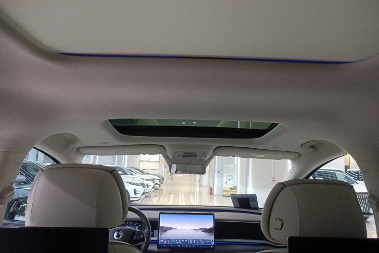 Used Denza D9 2024 DM-i 980 Four-Wheel Drive Flagship Model