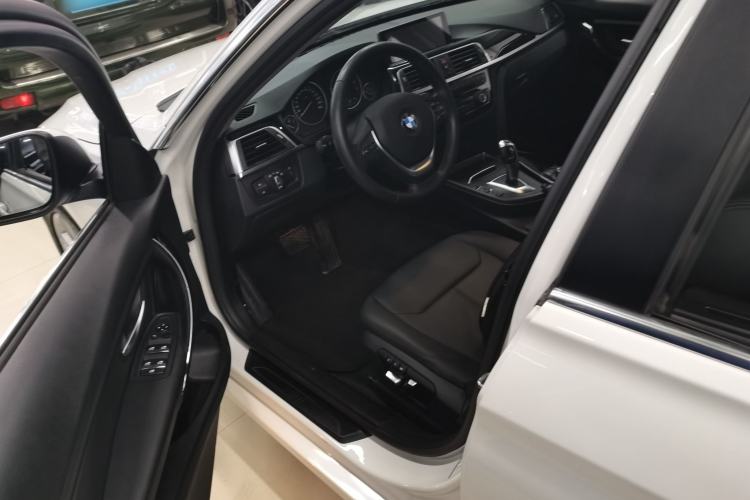 Used BMW 3 Series 2017 320Li Fashion Model
