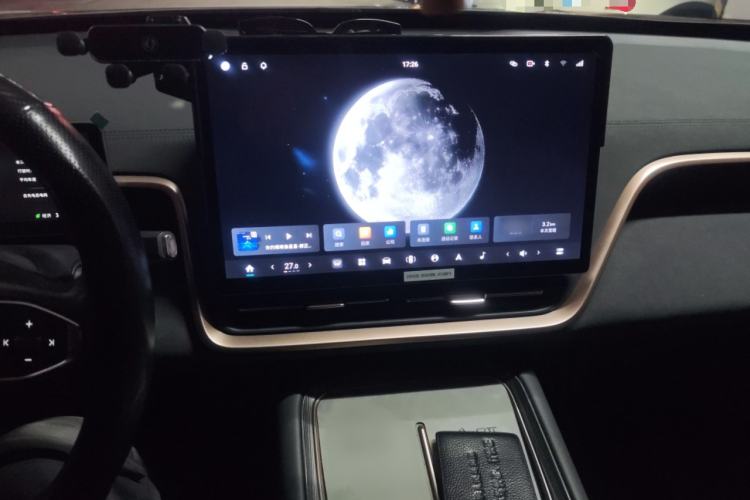 Used  eπ008 2024 636Max All-Electric Version 6 Seats
