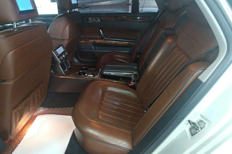 Used Volkswagen Phaeton 2011 4.2L V8 4-seat Extended-Range Individual Edition
