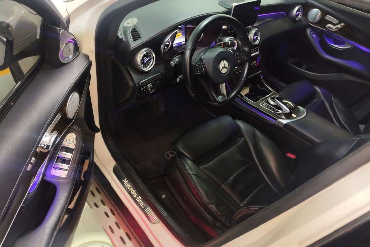 Used Mercedes-Benz GLC 2019 GLC 260 L 4MATIC Dynamic Model