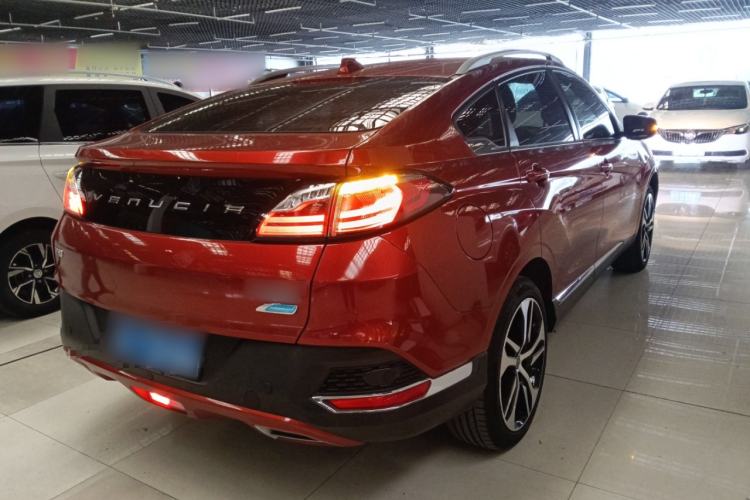 Used Venucia T90 2018 2.0L CVT Smart Connect Leading Edition China V Standard
