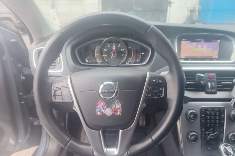 Used Volvo V40 2018 T3 Zhiya Edition