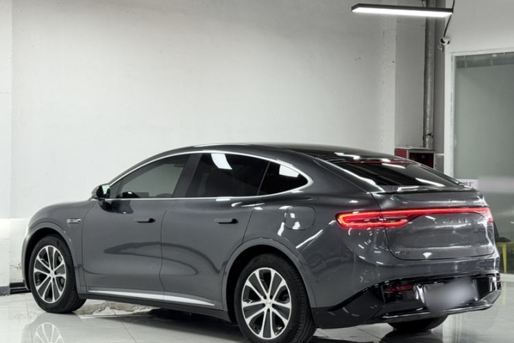 Used Hima Luxeed R7 2024 All-Electric 802 km Max
