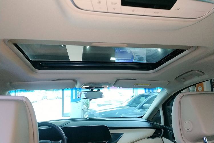 Used Buick GL8 2023 ES Lu Zun Comfort Model
