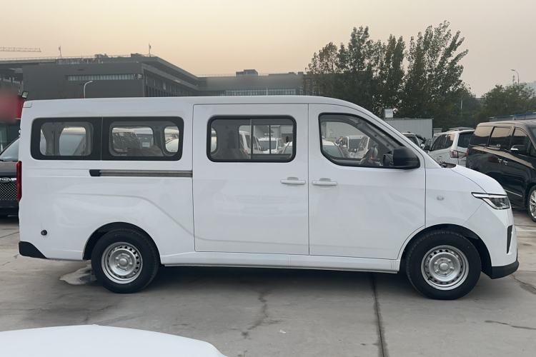Used Wuling Yangguang 
