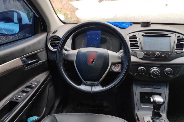 Used Roewe 350 2015 1.5L Automatic Luxury Sunroof Edition
