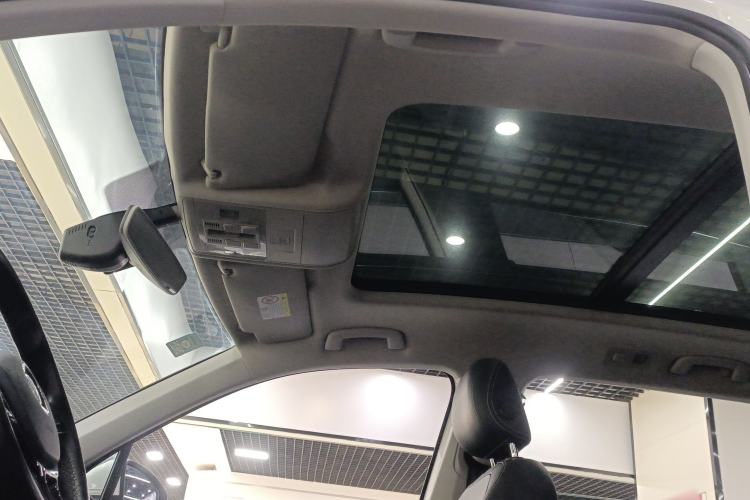 Used Volkswagen Tiguan L 2017 330TSI Automatic Two-Wheel Drive Luxury Edition