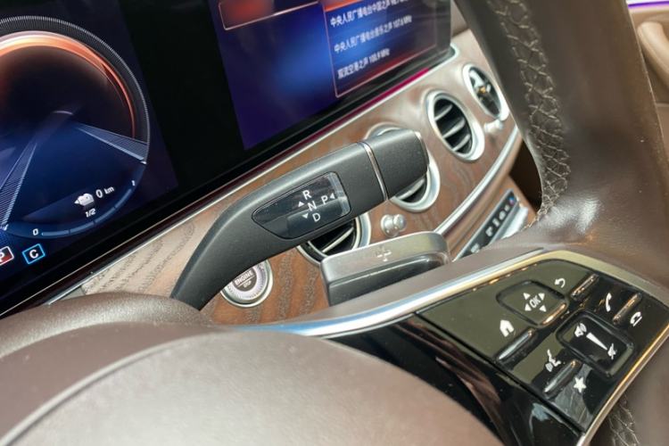 Used Mercedes-Benz E-Class New Energy 2022 Restyled E 350 e L Plug-in Hybrid Sedan
