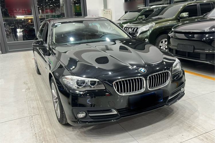 Used BMW 5 Series 2017 525Li Leading Model
