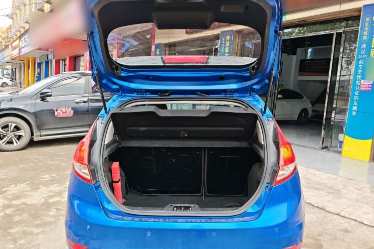 Used Ford Fiesta 2013 Hatchback 1.5L Automatic Fashion Edition
