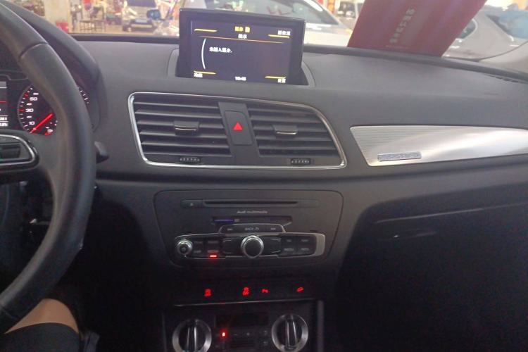 Used Audi Q3 2015 35 TFSI quattro Technology Edition
