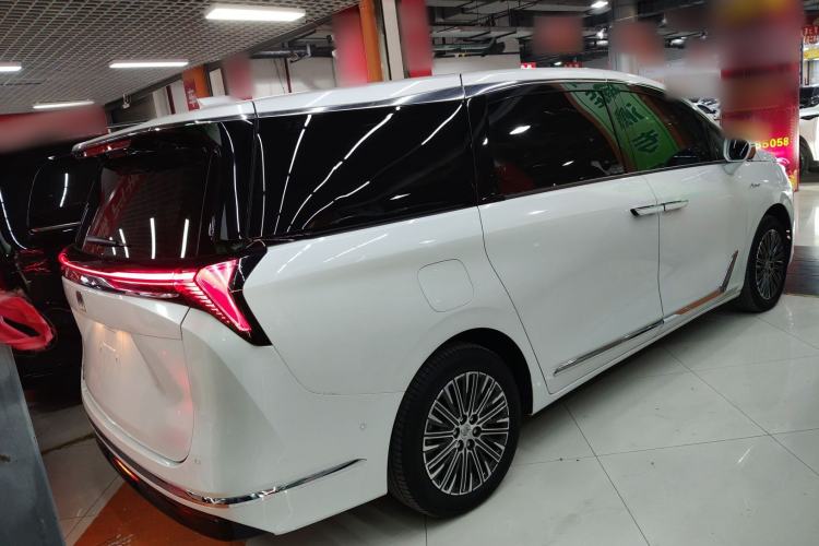 Used Buick GL8 New Energy 2024 Lu Zun Luxury Edition 6-Seater
