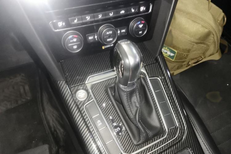 Used Volkswagen Magotan 2018 330TSI DSG Luxury Model
