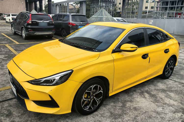 Used MG 5 2021 180 DVVT Manual Youth Luxury Edition
