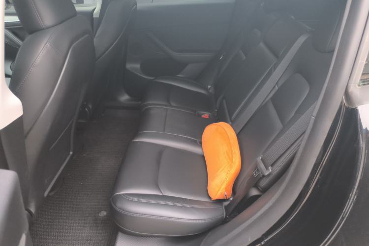 Used Tesla Model Y 2023 Long-Range All-Wheel-Drive Version
