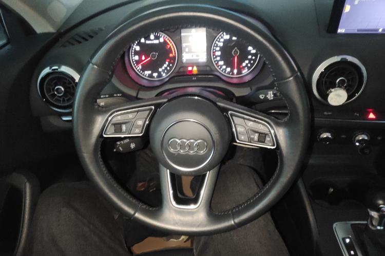 Used Audi A3 2020 Limousine 35 TFSI Fashion Edition China VI Emission Standard