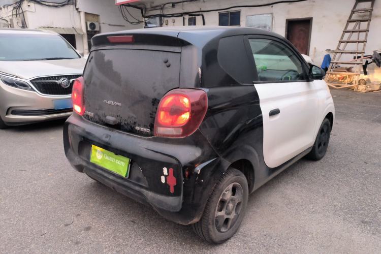 Used Roewe Clever 2021 302 km New Four-Seater Super-Efficient Version
