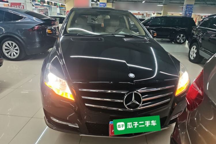 Used Mercedes-Benz R-Class 2017 R 320 4MATIC Business Edition Prestige Model