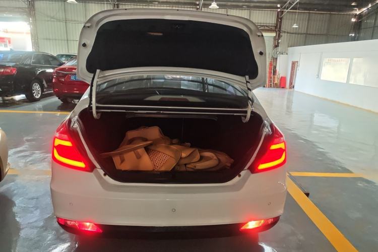 Used Geely Auto Emgrand 2017 Sedan Million Edition 1.5L CVT Luxury Model