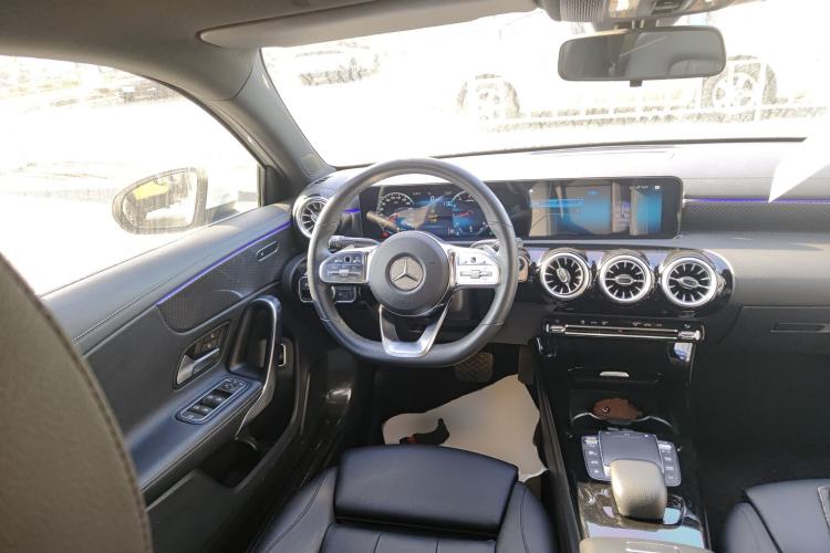 Used Mercedes-Benz A-Class 2022 Restyled A 200 L Sport Sedan Fashion Version
