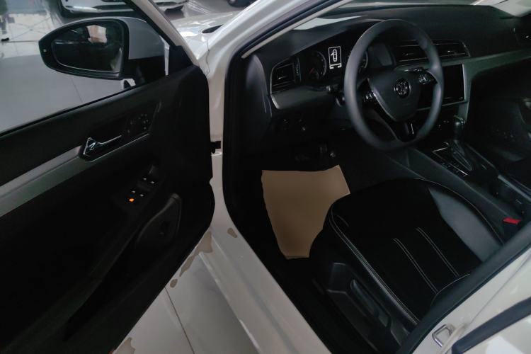 Used Volkswagen Lamando 2021 230TSI DSG Fashion Edition
