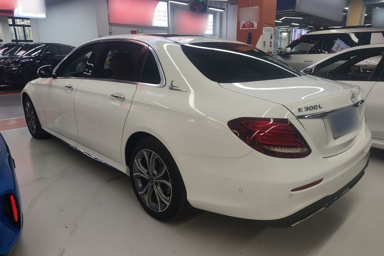 Used Mercedes-Benz E-Class 2020 E 300 L Sporty and Stylish Model
