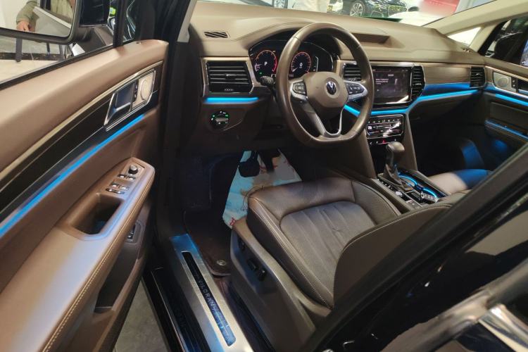 Used Volkswagen Viloran 2020 330TSI Luxury Edition
