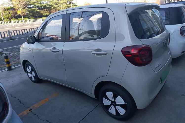 Used Wuling Hongguang MINIEV 2025 Four-Door Version Advanced Edition
