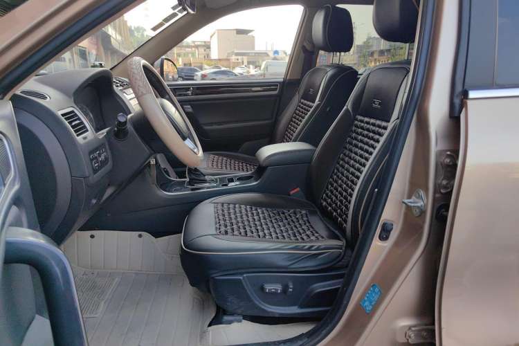 Used Yema T70 2016 1.8T CVT Elegant Model
