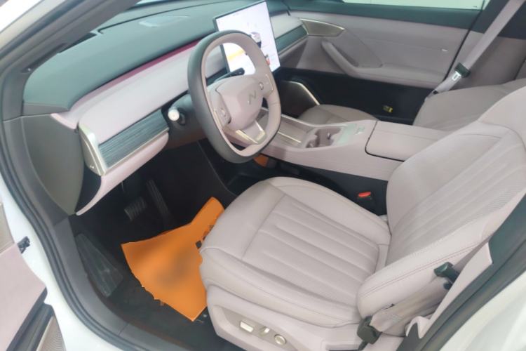 Used ONVO L60 2024 60 kWh Rear-Drive Version
