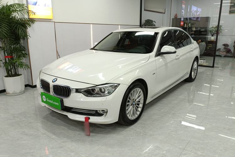 Used BMW 3 Series 2015 320Li Luxury Design Package
