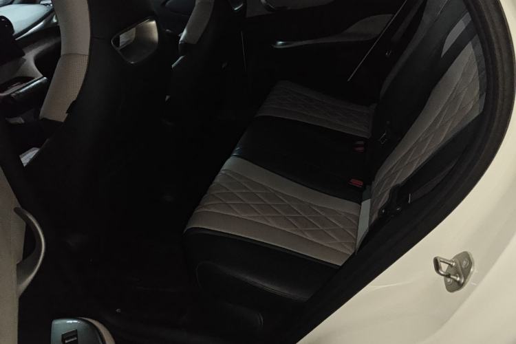 Used BYD Dolphin 2021 405 km Fashion Edition
