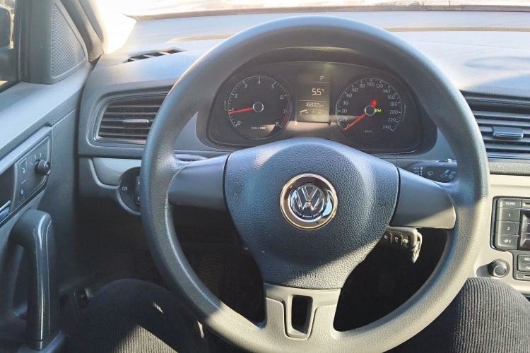 Used Volkswagen Lavida 2013 Revised Classic 1.6L Automatic Fashion Edition