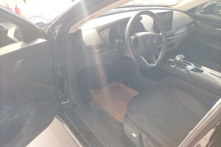 Used Hongqi E-QM5 2022 431 km Charge & Enjoy Edition
